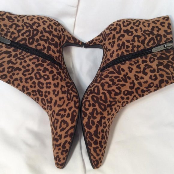 CIRCUS by Sam Edelman vegan suede leopard booties kitten heels NWOB Size 7 - Picture 5 of 9